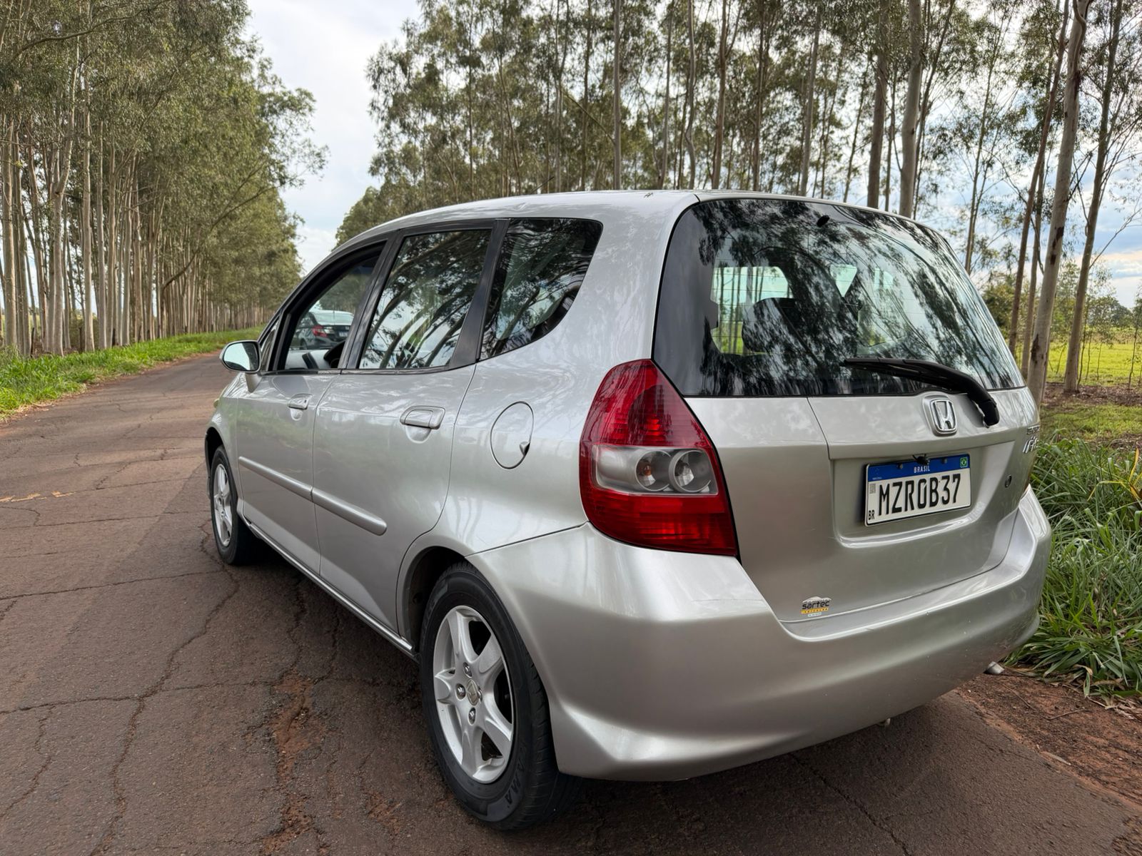 WhatsApp Image 2025-12-02 at 17.31.00 (1)