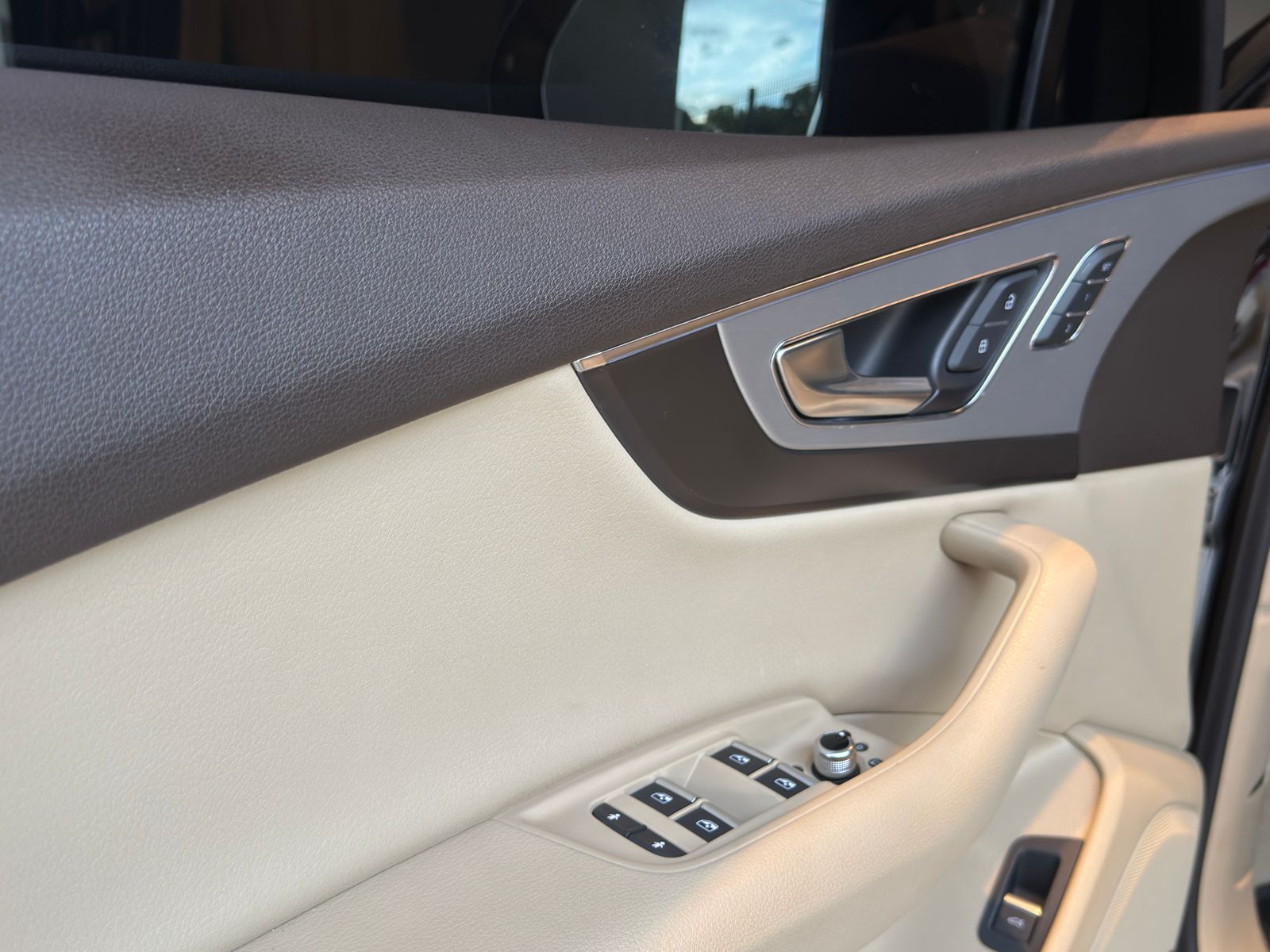 WhatsApp Image 2026-01-09 at 21.27.36